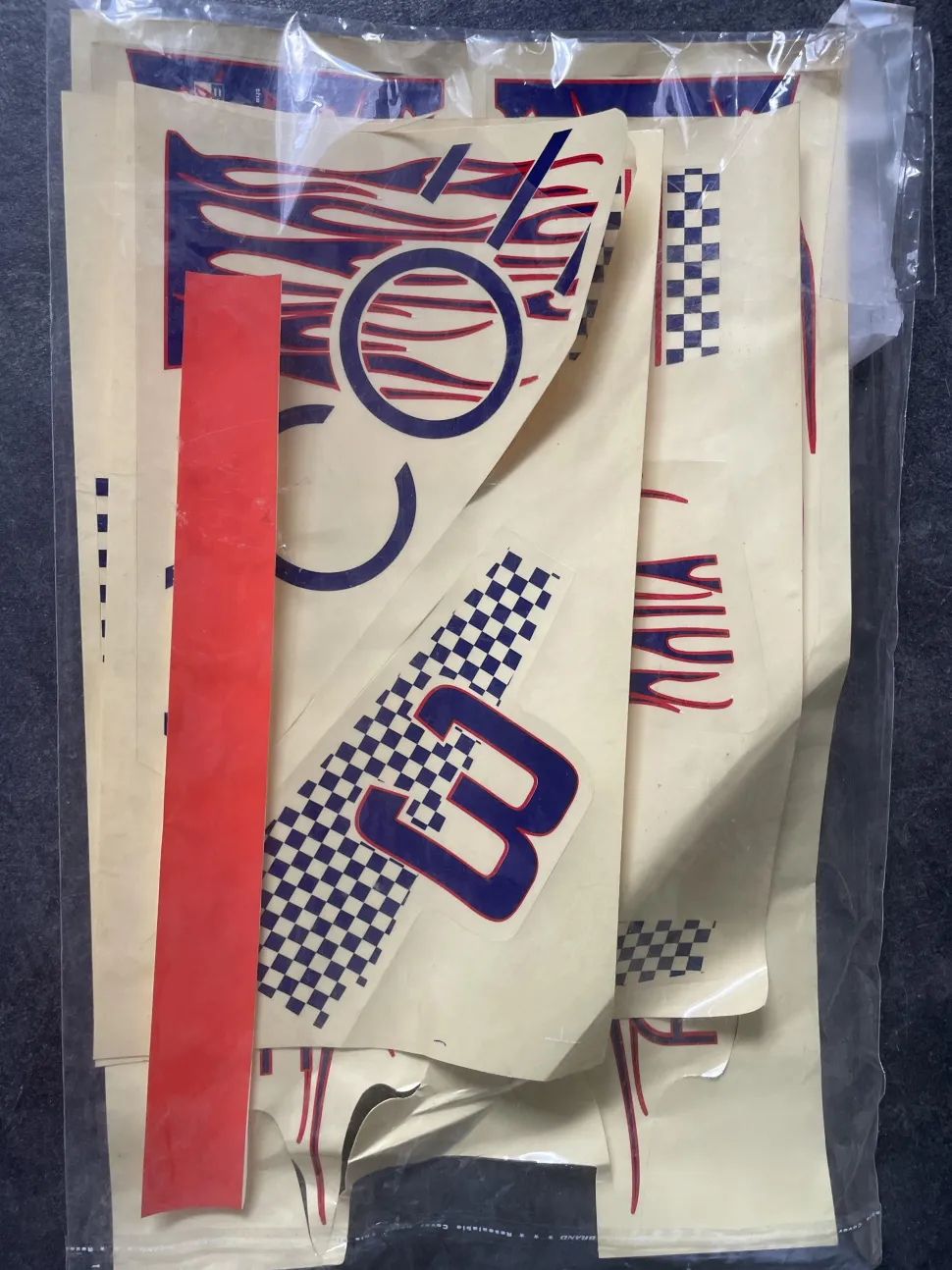 A SAISIR Decalcomanies pour AirAce ZIVKO EDGE - ACME