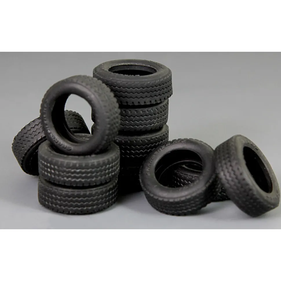 Accessoires pour maquettes 1/35 : 4 pneus - Meng