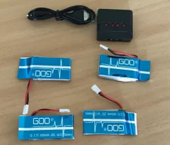 Combo 4 Lipo 1S 3.7V 600mAh + Chargeur USB - BGD