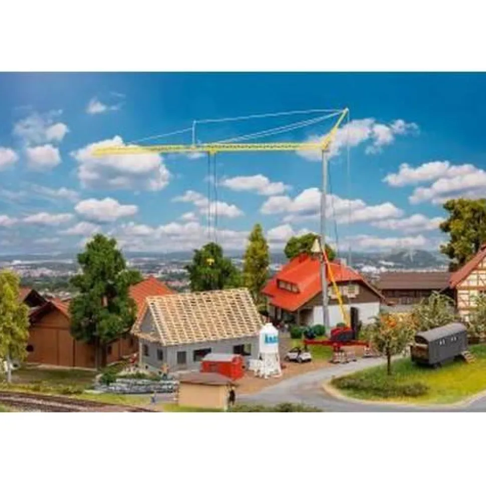 Décor : Maison en construction avec grue - Faller