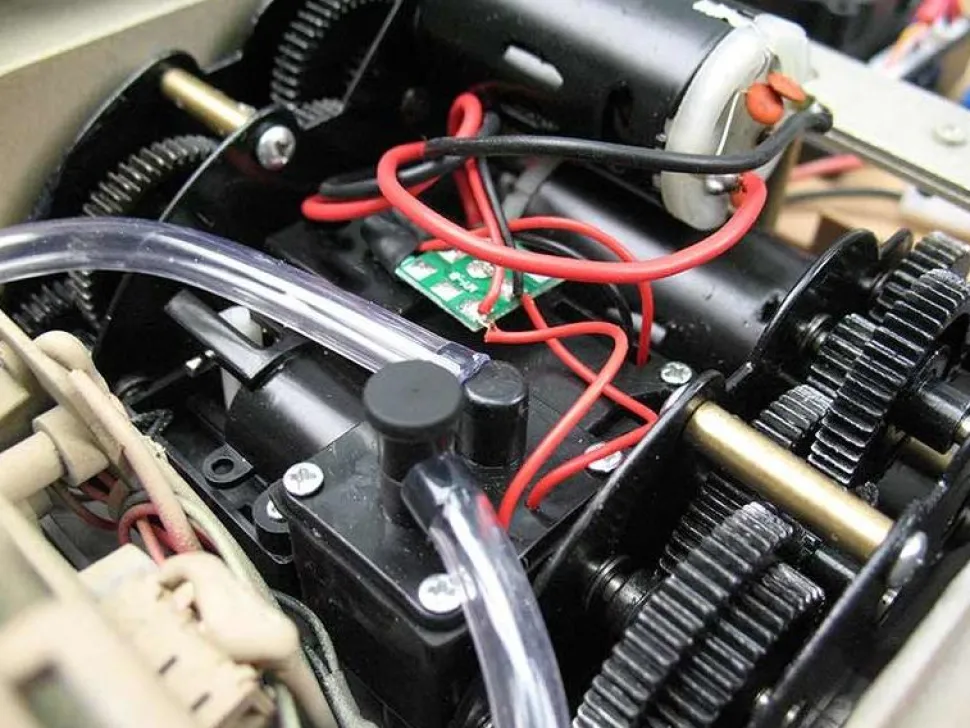 Leopard 2A6 Pro-Edition NATO 1/16e BB 2.4Ghz - Torro