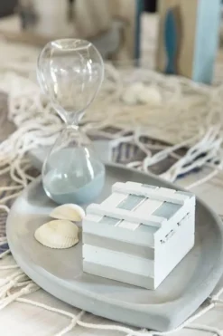 Maison en bois 15cm avec Poisson bleu inséré - RueDeLaFete