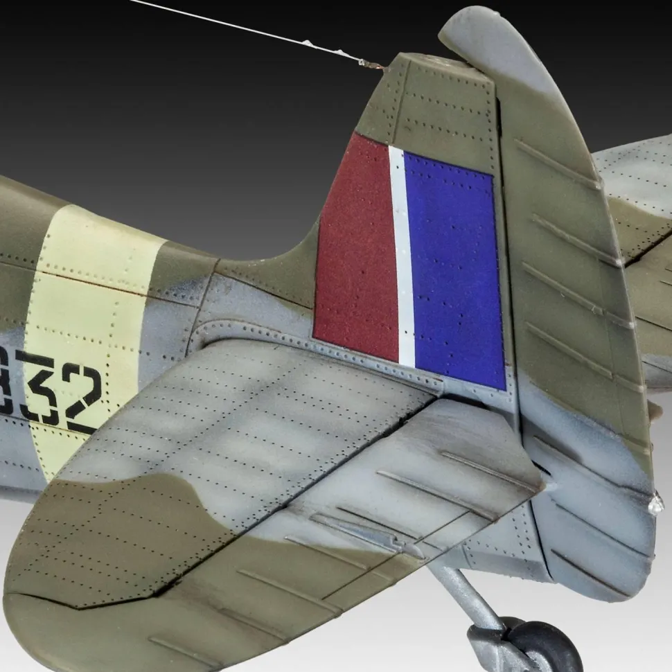 Maquette avion : Supermarine Spitfire Mk.Ixc - Revell