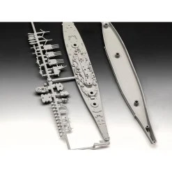 Maquette bateau : Kit de démarrage Battleship USS New Jersey - Revell