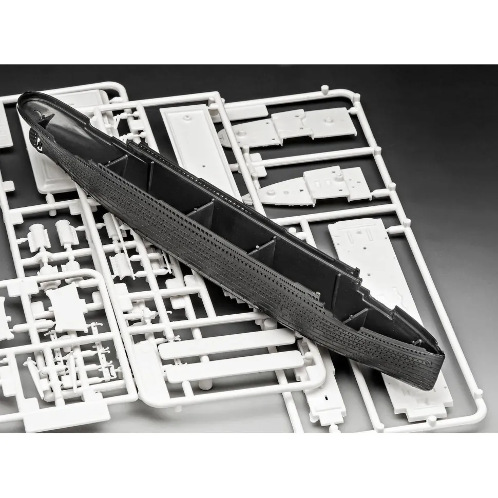 Maquette bateau : Starter Kit - R.M.S. Titanic - Revell