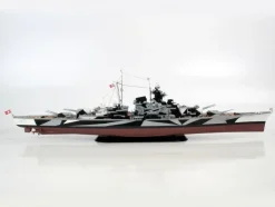 Maquette bateau : Battleship Tirpitz - Revell