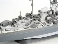 Maquette bateau : Battleship Tirpitz - Revell