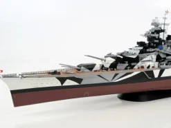 Maquette bateau : Battleship Tirpitz - Revell