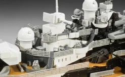 Maquette bateau : Battleship Tirpitz - Revell
