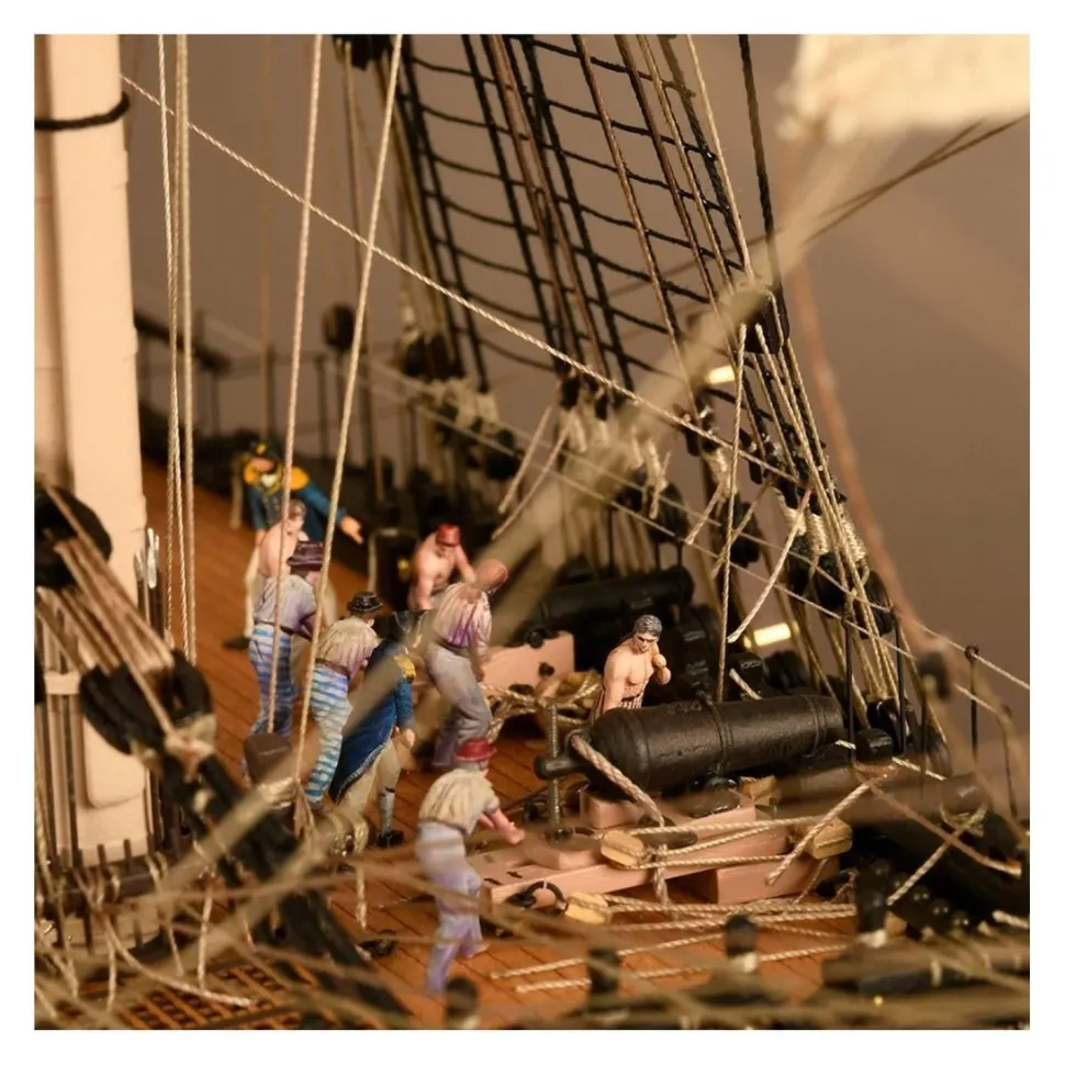 Maquette bateau en bois : HMS VICTORY Navire de Ligne Trafalgar 1805 - Artesania