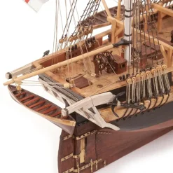 Maquette bateau en bois : HMS Erebus - OCCRE