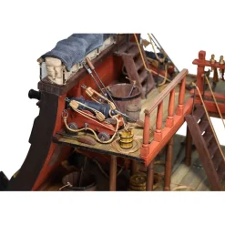 Maquette bateau en bois : Navio Rayo, Vue de coupe Poste de Bataille - Disarmodel