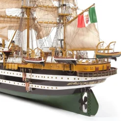 Maquette bateau en bois : Amerigo Vespucci - OCCRE