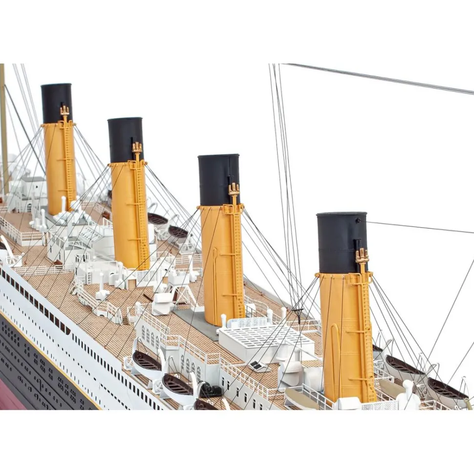 Maquette bateau en bois : RMS Titanic 1912 - Amati
