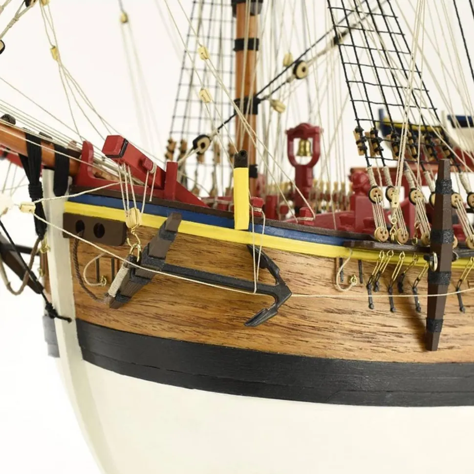Maquette bateau en bois : HMS Endeavour - Artesania