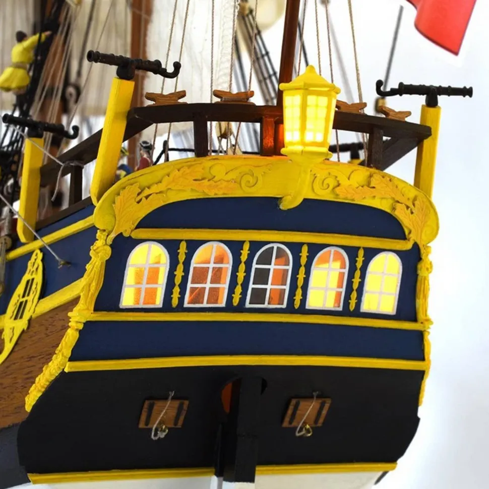 Maquette bateau en bois : HMS Endeavour - Artesania