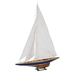 Maquette bateau en bois avec outils : Endeavour - Amati