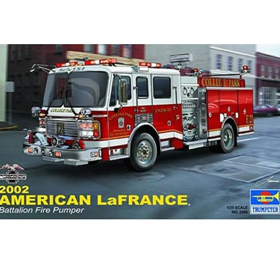 Maquette Camion pompiers de New York : American La France 2001/2002 - Trumpeter