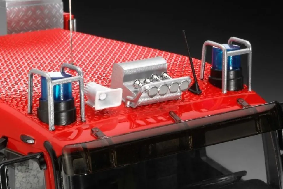 Maquette Camion : Schlingmann TLF 16/25 Mercedes Benz Atego 1529 AF - Revell