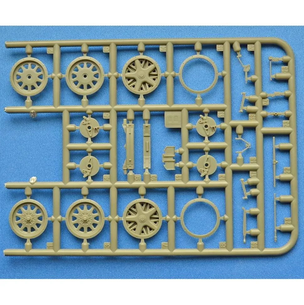 Maquette Canon Français : 1913 Schneider - ACE R/C
