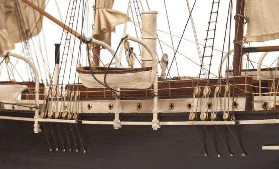 Maquette de bateau en bois : Endurance - OCCRE