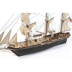 Maquette de bateau en bois : Endurance - OCCRE