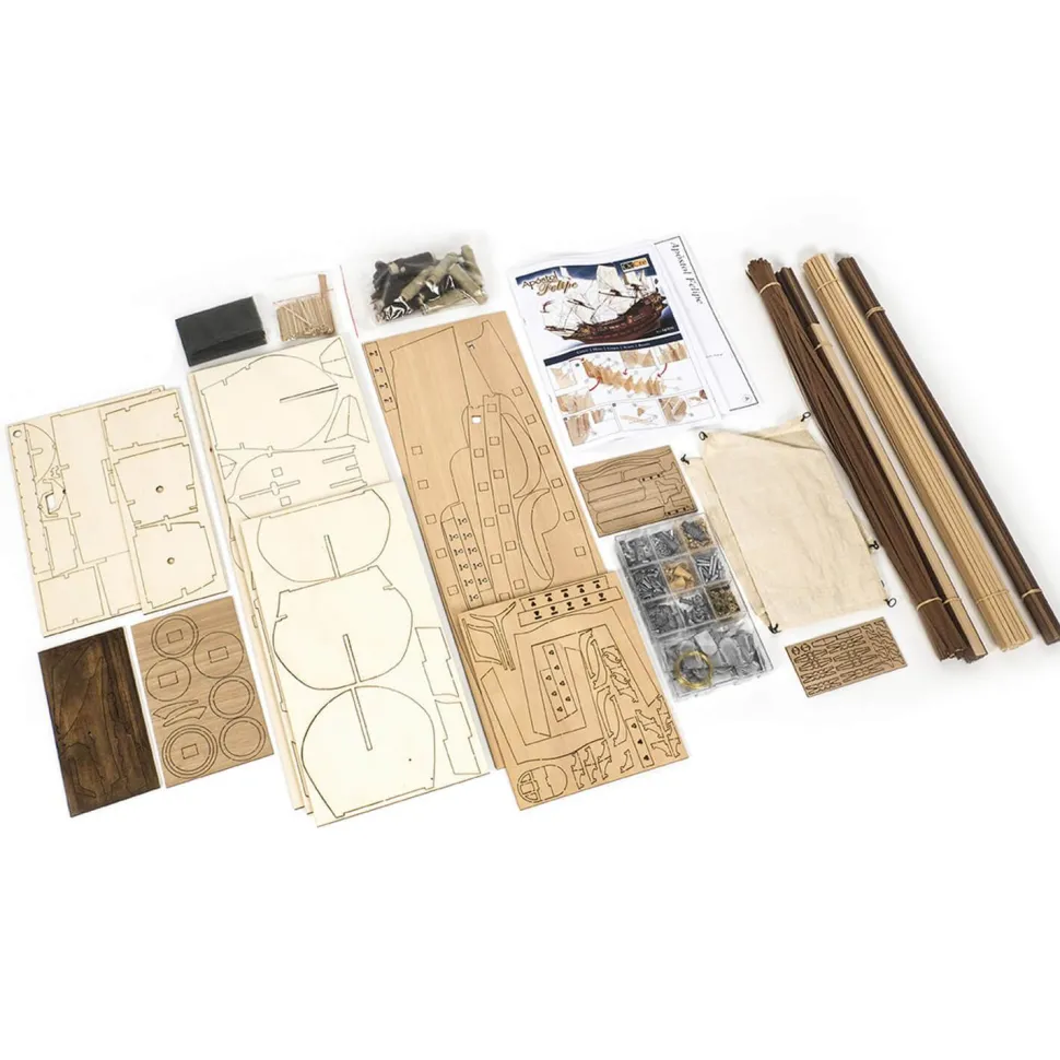 Maquette de bateau en bois : Apostol Felipe - OCCRE