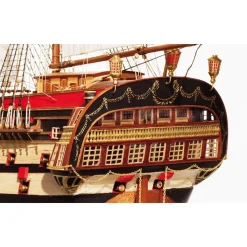 Maquette de bateau en bois : Montanes - OCCRE