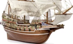 Maquette de bateau en bois : HMS Revenge - OCCRE