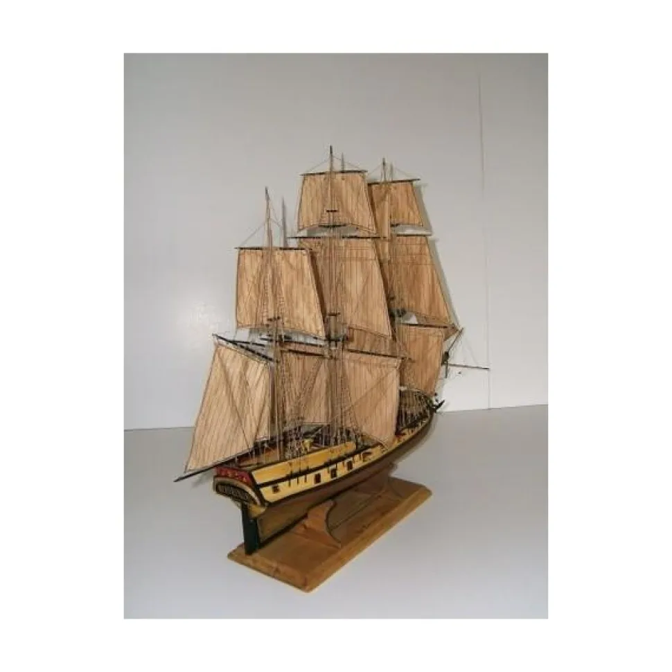 Maquette en bois - Corsaire Français Le Tonnant - Soclaine