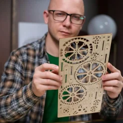 Maquette en bois : Horloge à moteur - Ugears