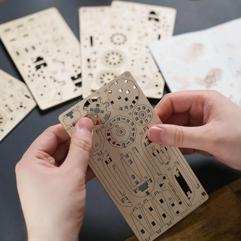 Maquette en bois : moto volante de Hagrid : Harry Potter - Ugears