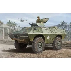 Maquette M706 Commando Armored Car in Vietnam - Hobby Boss