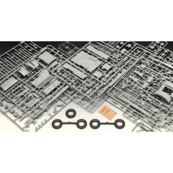 Maquette Model Set : BM:13:16 on WOT 8 1:35 - Revell