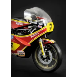 Maquette moto : Suzuki RG 500 XR27 Team Hero - Italeri