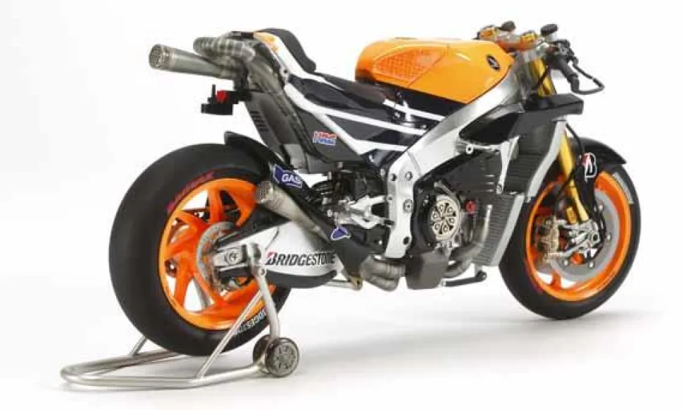 Maquette moto de course : Repsol Honda RC213V 2014 - Tamiya