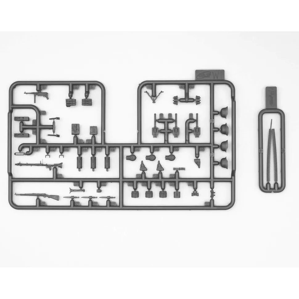 Maquette véhicule et figurines : G7107 en service allemand avec l'infanterie - ICM