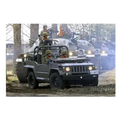 Maquette Véhicule léger Type 73 RECO JGSDF Force Auto défense Japonaise - Trumpeter