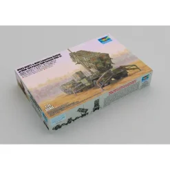 Maquette Véhicule Militaire : M983 HEMTT et station de lancement M901 - Trumpeter