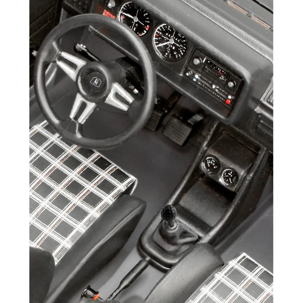Maquette voiture : VW Golf 1 GTI - Revell