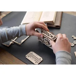 Mini Maquette en bois : Ancienne tour d'horloge - Ugears