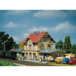 Modélisme ferroviaire HO : Gare de Güglingen avec remise - Faller