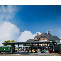 Modélisme ferroviaire HO : Quai de gare couvert - Faller