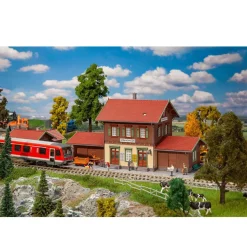 Modélisme ferroviaire HO : Gare de Gomadingen - Faller