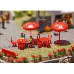Modélisme HO : Accessoires de décor : Parasols, tables, bancs - Faller
