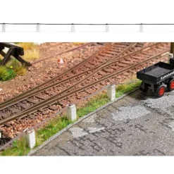 Modélisme HO accessoires : Bornes en pierre de taille - Busch