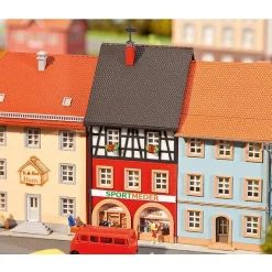 Modélisme N : Maison de ville SportMeder - Faller