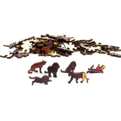 Puzzle 121 pièces : Rainbow Wooden Puzzle LION - Gigamic