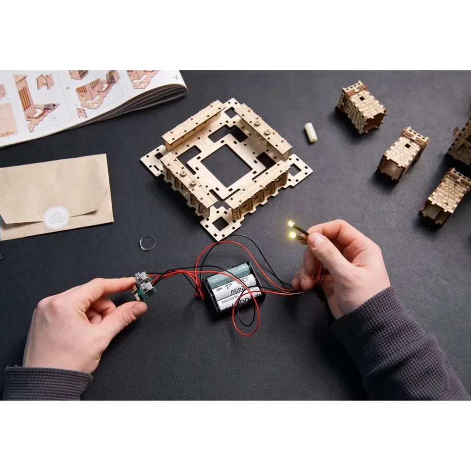 Puzzle 3D en bois : Phare d'Alexandrie - Ugears