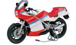Suzuki RG 250 Full Options - 1/12e - Tamiya